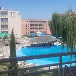 In Sunny Day 6 Complex * סאני ביץ'