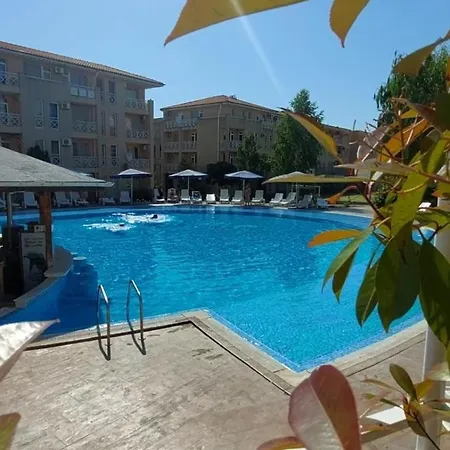 In Sunny Day 6 Complex Hotel *