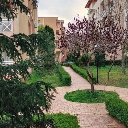 In Sunny Day 6 Complex