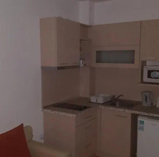 In Sunny Day 6 Complex