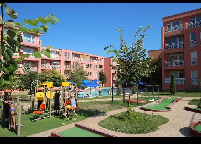 In Sunny Day 6 Complex * ساني بيتش