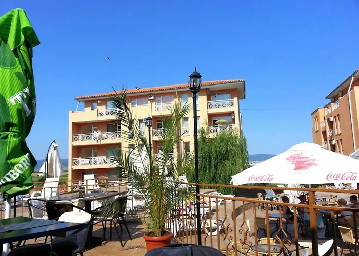 Hotel In Sunny Day 6 Complex