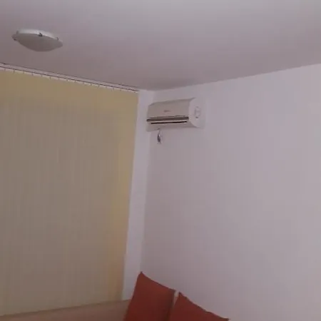 In Sunny Day 6 Complex *