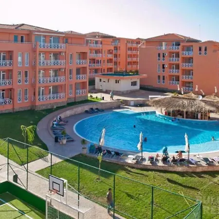 In Sunny Day 6 Complex * ساني بيتش